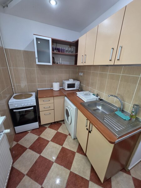 Berceni, Oltenitei, chiar pe Anton Bacalbasa, renovata, mobilata si utilata